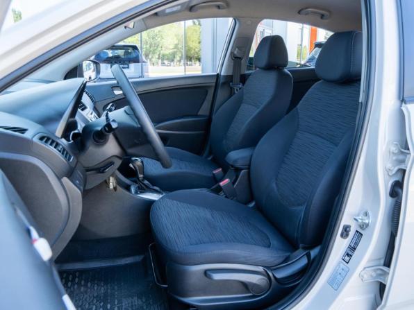 Hyundai Solaris I Рестайлинг с пробегом 2015 года, цена 1 029 000 рублей, 182713 км, седан, Автокод Объявления