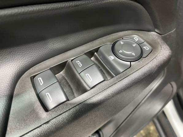 Chevrolet Equinox III Рестайлинг с пробегом 2021 года, цена 2 484 000 рублей, 39080 км, внедорожник, Автокод Объявления