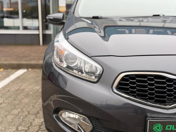 Kia Ceed II с пробегом 2014 года, цена 1 391 000 рублей, 90108 км, универсал, Автокод Объявления