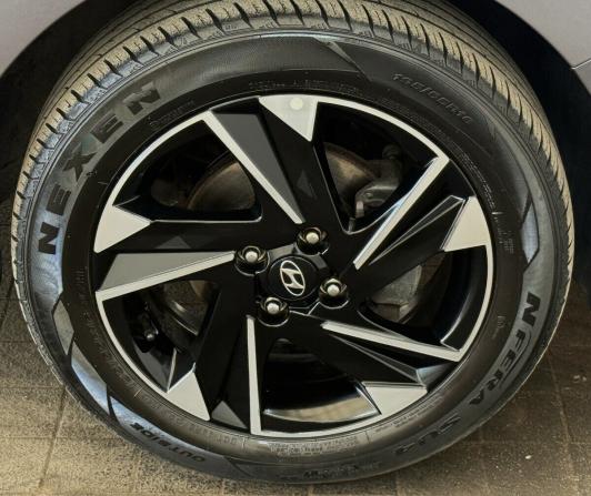 Hyundai Solaris II Рестайлинг с пробегом 2021 года, цена 1 930 000 рублей, 21743 км, седан, Автокод Объявления