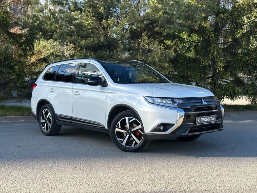 Mitsubishi Outlander III Рестайлинг 3 Санкт-Петербург  - изображение 10