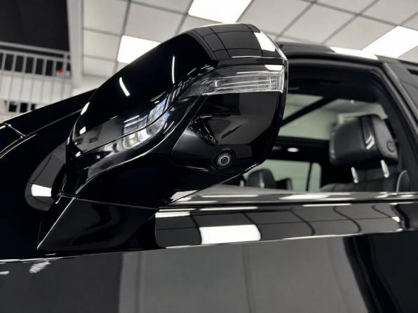 Cadillac Escalade V с пробегом 2023 года, цена 12 995 000 рублей, 87189 км, внедорожник, Автокод Объявления