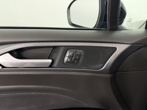 Ford Mondeo V с пробегом 2018 года, цена 1 615 000 рублей, 93849 км, универсал, Автокод Объявления