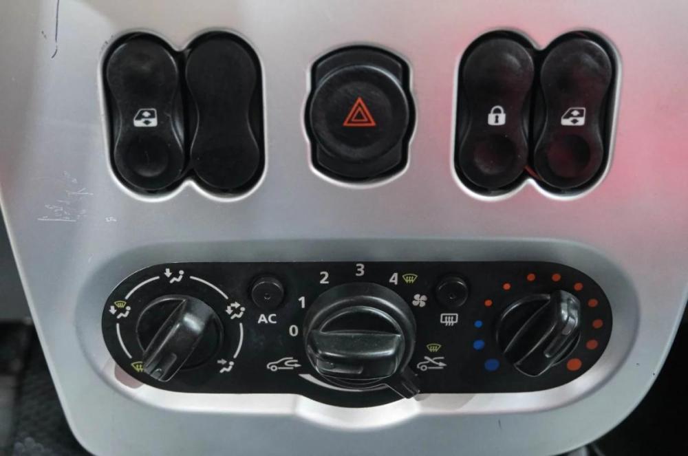 Renault Sandero I Новокузнецк  - изображение 25