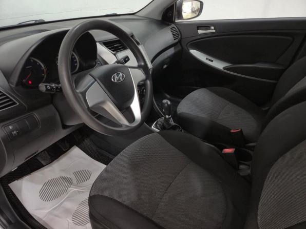 Hyundai Solaris I с пробегом 2013 года, цена 755 000 рублей, 136238 км, седан, Автокод Объявления