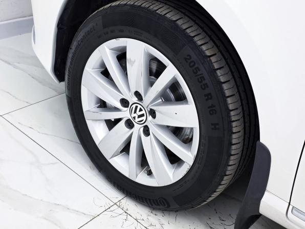Volkswagen Passat B7 с пробегом 2013 года, цена 1 230 000 рублей, 176800 км, седан, Автокод Объявления