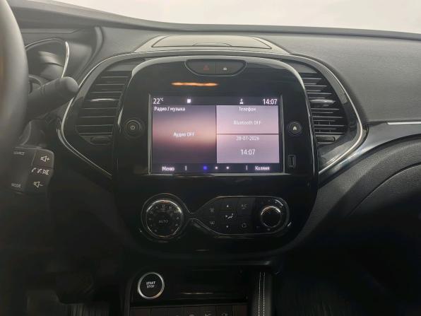 Renault Kaptur I Рестайлинг с пробегом 2021 года, цена 1 649 000 рублей, 53895 км, внедорожник, Автокод Объявления