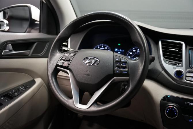 Hyundai Tucson III с пробегом 2017 года, цена 1 966 000 рублей, 128556 км, внедорожник, Автокод Объявления