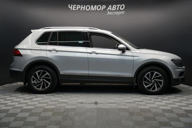 Volkswagen Tiguan II с пробегом 2018 года, цена 2 390 000 рублей, 133987 км, внедорожник, Автокод Объявления