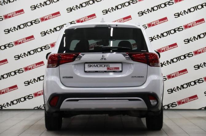 Mitsubishi Outlander III Рестайлинг 3 с пробегом 2019 года, цена 2 595 950 рублей, 127146 км, внедорожник, Автокод Объявления