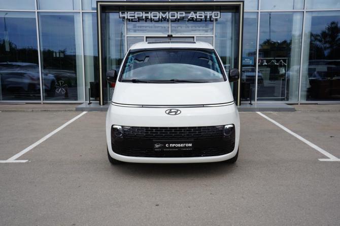 Hyundai Staria I с пробегом 2021 года, цена 4 833 000 рублей, 32000 км, минивэн, Автокод Объявления