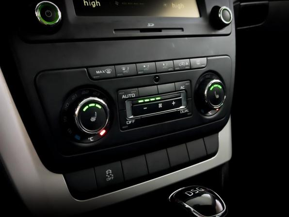 Skoda Yeti I с пробегом 2013 года, цена 1 325 000 рублей, 51124 км, внедорожник, Автокод Объявления