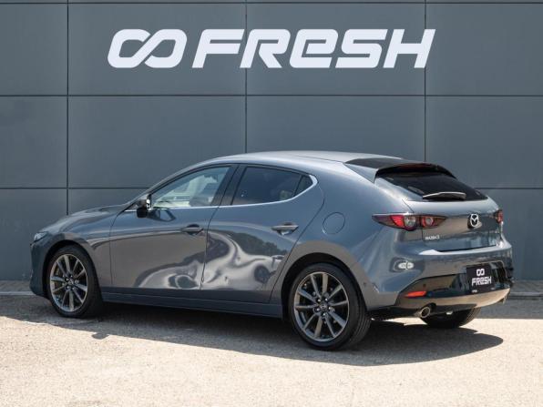 Mazda 3 IV (BP) с пробегом 2021 года, цена 1 910 000 рублей, 106204 км, хэтчбек, Автокод Объявления