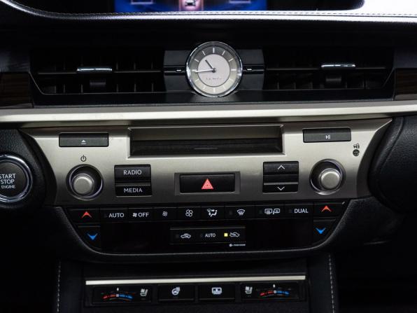 Lexus ES VI Рестайлинг с пробегом 2016 года, цена 2 749 000 рублей, 120470 км, седан, Автокод Объявления