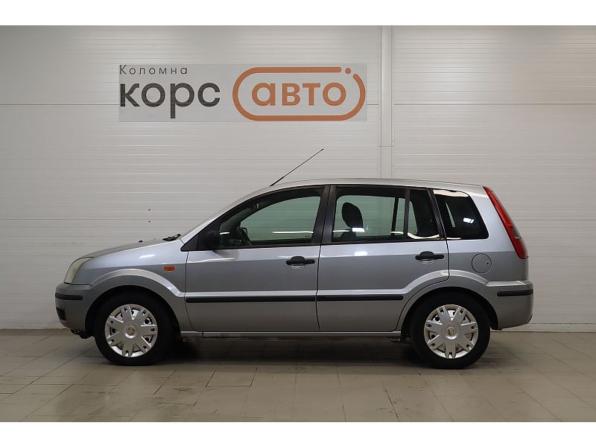 Ford Fusion I Рестайлинг с пробегом 2005 года, цена 389 600 рублей, 140185 км, хэтчбек, Автокод Объявления
