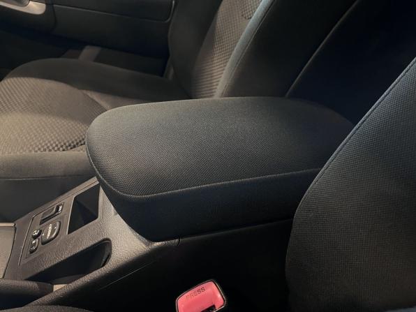 Toyota RAV4 III (XA30) Рестайлинг с пробегом 2012 года, цена 1 367 000 рублей, 243471 км, внедорожник, Автокод Объявления