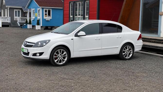 Opel Astra H Рестайлинг с пробегом 2011 года, цена 475 000 рублей, 251469 км, седан, Автокод Объявления