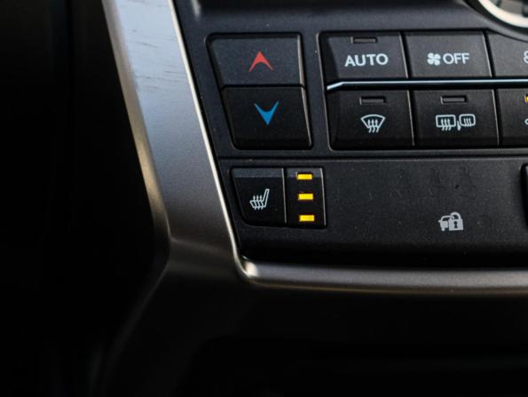 Lexus NX I с пробегом 2016 года, цена 3 250 000 рублей, 63180 км, внедорожник, Автокод Объявления