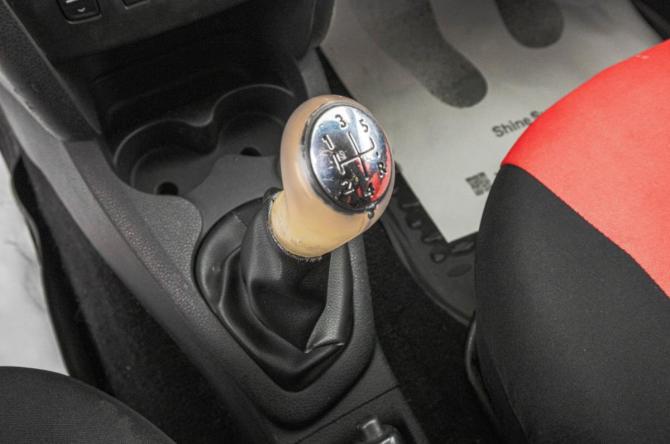 Renault Sandero II с пробегом 2017 года, цена 799 000 рублей, 185000 км, хэтчбек, Автокод Объявления