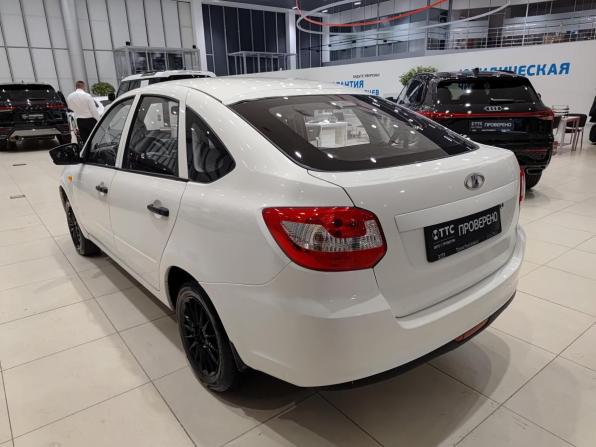 Lada (ВАЗ) Granta I с пробегом 2015 года, цена 330 000 рублей, 109416 км, лифтбек, Автокод Объявления