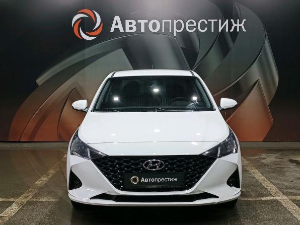 Hyundai Solaris II Рестайлинг с пробегом 2021 года, цена 1 491 000 рублей, 60050 км, седан, Автокод Объявления