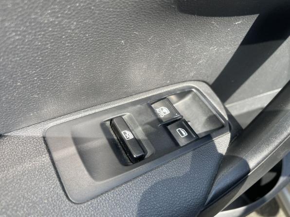 Volkswagen Polo V Рестайлинг с пробегом 2015 года, цена 722 500 рублей, 249427 км, седан, Автокод Объявления