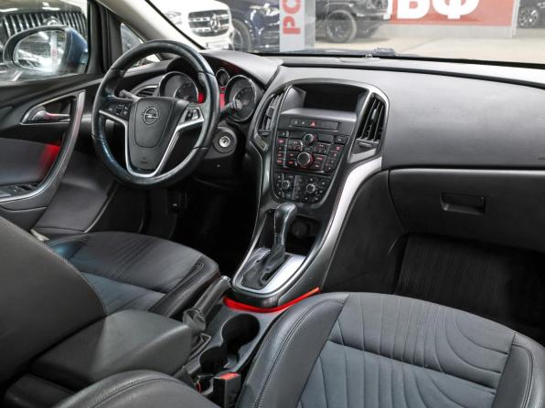 Opel Astra J Рестайлинг с пробегом 2013 года, цена 827 000 рублей, 214353 км, хэтчбек, Автокод Объявления