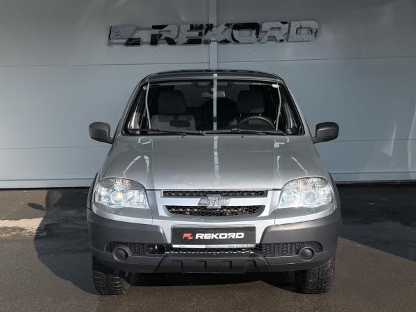 Chevrolet Niva I Рестайлинг с пробегом 2017 года, цена 709 000 рублей, 108796 км, внедорожник, Автокод Объявления