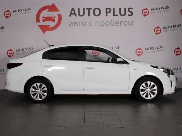Kia Rio IV с пробегом 2020 года, цена 1 350 000 рублей, 174000 км, седан, Автокод Объявления