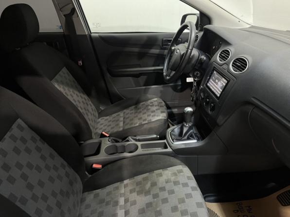 Ford Focus II с пробегом 2007 года, цена 315 000 рублей, 160498 км, хэтчбек, Автокод Объявления