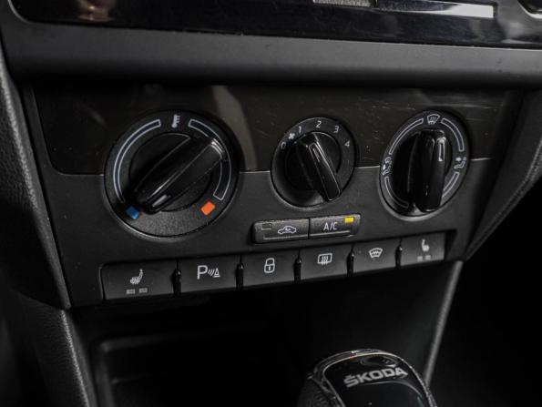 Skoda Rapid I Рестайлинг с пробегом 2019 года, цена 1 339 000 рублей, 172445 км, лифтбек, Автокод Объявления