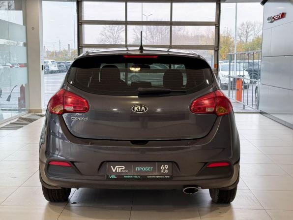 Kia Ceed II с пробегом 2014 года, цена 955 000 рублей, 203676 км, хэтчбек, Автокод Объявления