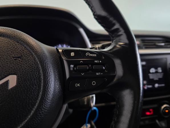 Kia Rio IV Рестайлинг с пробегом 2022 года, цена 1 755 000 рублей, 108175 км, седан, Автокод Объявления