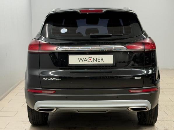 Geely Atlas Pro с пробегом 2023 года, цена 1 765 000 рублей, 123668 км, внедорожник, Автокод Объявления