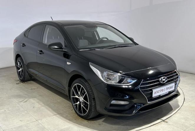 Hyundai Solaris II с пробегом 2018 года, цена 1 300 000 рублей, 132742 км, седан, Автокод Объявления