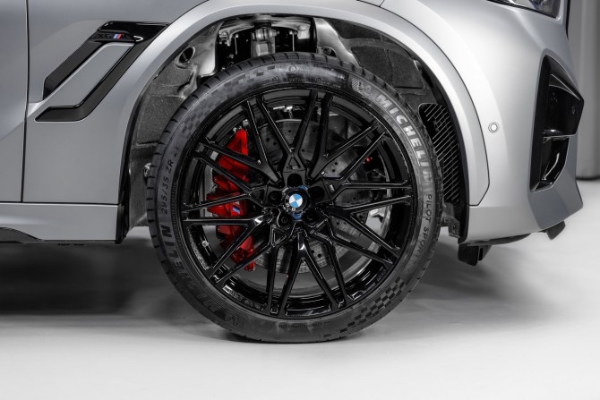 Новый BMW X6 M III (F96) Рестайлинг 2023 года, цена 27 783 400 рублей, внедорожник, Автокод Объявления