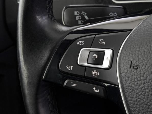 Volkswagen Tiguan II с пробегом 2020 года, цена 3 150 000 рублей, 84777 км, внедорожник, Автокод Объявления