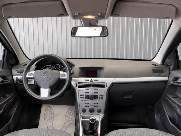 Opel Astra H Рестайлинг с пробегом 2012 года, цена 720 000 рублей, 87009 км, седан, Автокод Объявления