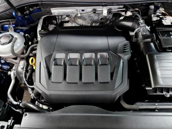 Volkswagen Tiguan II Рестайлинг с пробегом 2021 года, цена 4 215 000 рублей, 34083 км, внедорожник, Автокод Объявления