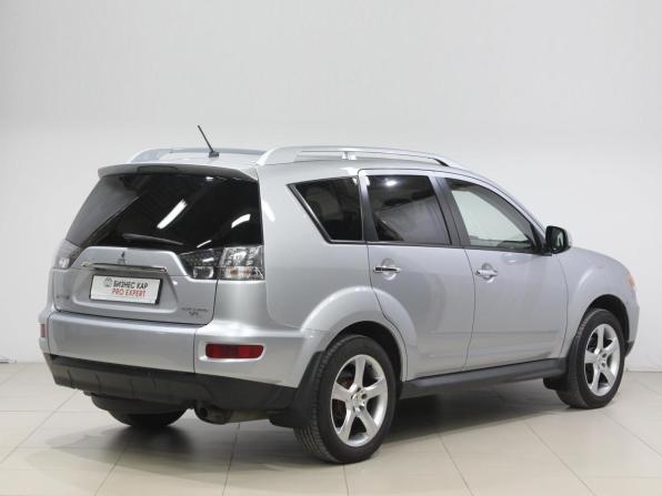 Mitsubishi Outlander II Рестайлинг с пробегом 2010 года, цена 945 000 рублей, 272288 км, внедорожник, Автокод Объявления
