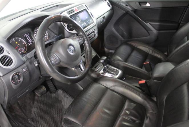Volkswagen Tiguan I с пробегом 2010 года, цена 910 000 рублей, 401491 км, внедорожник, Автокод Объявления