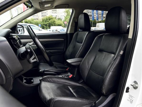 Mitsubishi Outlander III с пробегом 2014 года, цена 1 399 000 рублей, 239500 км, внедорожник, Автокод Объявления