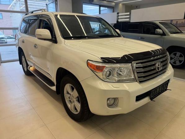 Toyota Land Cruiser 200 Series Рестайлинг 1 с пробегом 2015 года, цена 4 400 000 рублей, 172435 км, внедорожник, Автокод Объявления