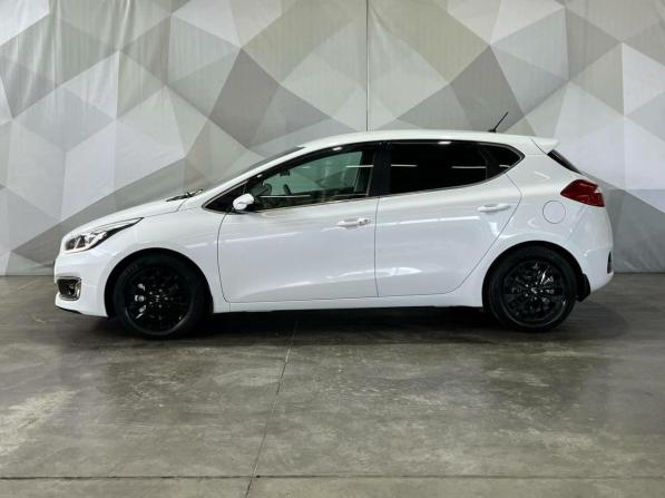 Kia Ceed II Рестайлинг с пробегом 2015 года, цена 1 230 000 рублей, 108834 км, хэтчбек, Автокод Объявления
