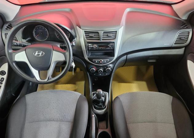Hyundai Solaris I с пробегом 2011 года, цена 650 000 рублей, 174358 км, седан, Автокод Объявления