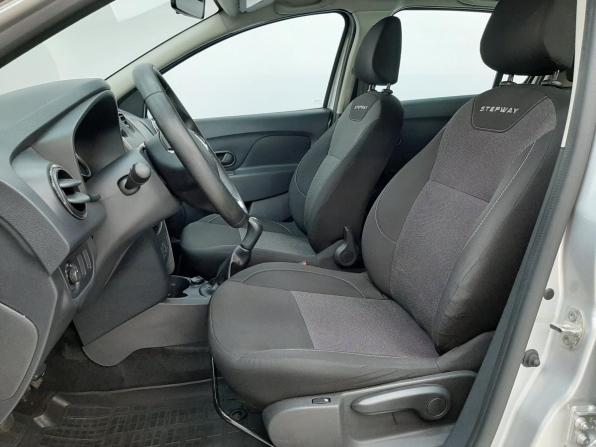 Renault Sandero II Рестайлинг с пробегом 2019 года, цена 1 080 000 рублей, 116747 км, хэтчбек, Автокод Объявления
