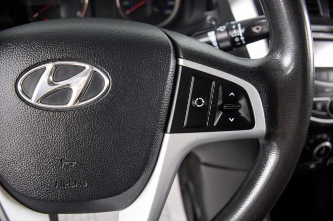Hyundai Solaris I с пробегом 2012 года, цена 799 000 рублей, 163000 км, седан, Автокод Объявления
