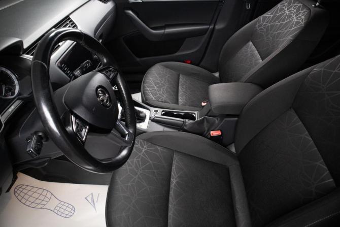 Skoda Octavia III (A7) Рестайлинг с пробегом 2019 года, цена 1 699 000 рублей, 180518 км, лифтбек, Автокод Объявления