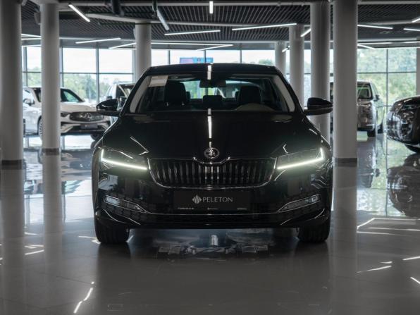 Skoda Superb III Рестайлинг с пробегом 2025 года, цена 3 400 000 рублей, 30 км, лифтбек, Автокод Объявления