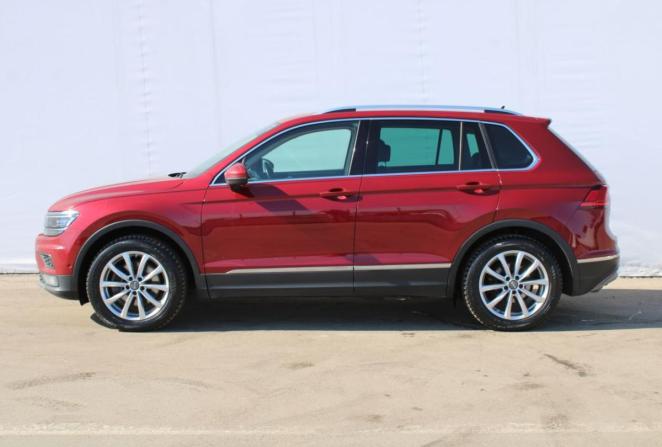 Volkswagen Tiguan II с пробегом 2018 года, цена 2 490 000 рублей, 203086 км, внедорожник, Автокод Объявления